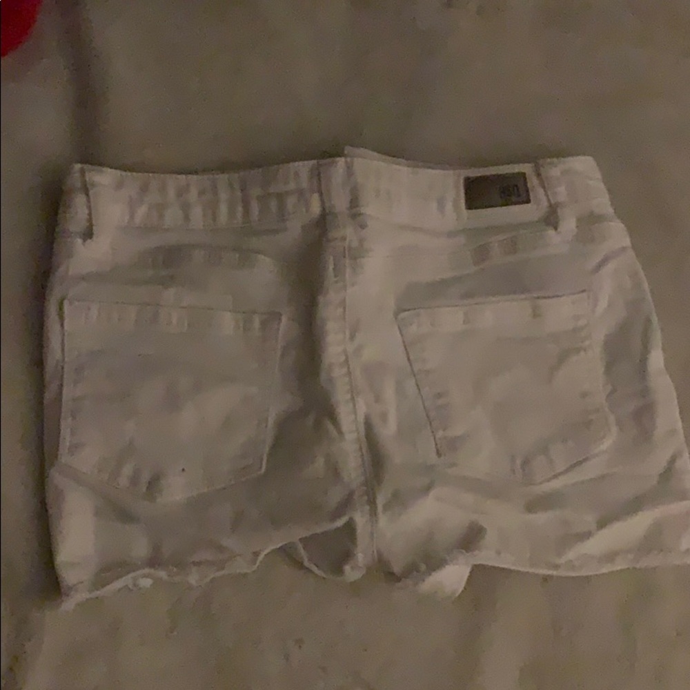 shorts - Picture 2 of 2